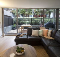 Urban Sea Drift - Pets Pool Gym Parking Beach 250m - Australian Directory