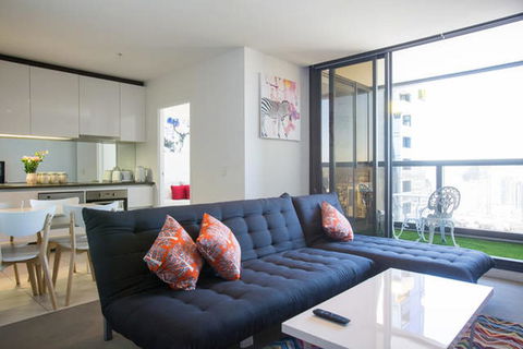 UWS Madison Melbourne CBD Apartment - Australian Directory 1