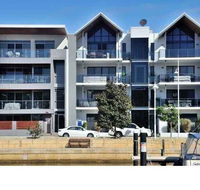 Venetian Canal 1 Bedroom Apartment - Australian Directory