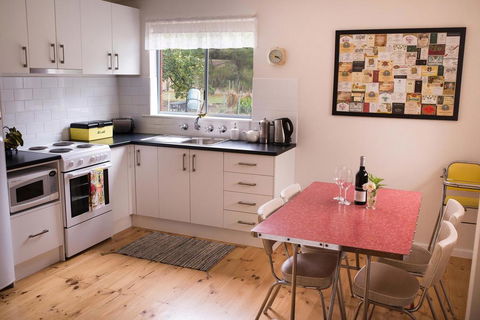 Veritas Cottage - Australian Directory 2