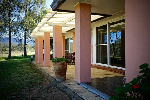 Verona Vineyard Cottage - Australian Directory 1