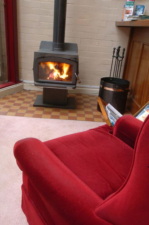 Victoria House Motor Inn - Australian Directory 3