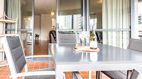 Victoria Square Apartments - Australian Directory 3