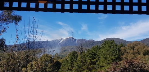 View Mount - Australian Directory 1