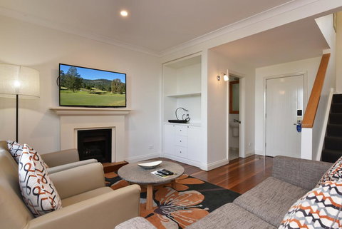 Villa 2br Grange Resort Condo Located Within Cypress Lakes Resort (nothing Is More Central) - Australian Directory 2