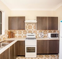 Villa Bianca 10 opposite the Tanks - Australian Directory