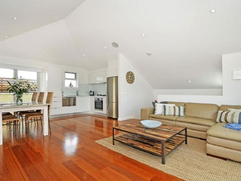 Villa By The Sea - Australian Directory 1