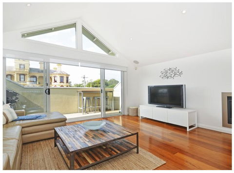 Villa By The Sea - Australian Directory 0
