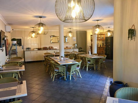 Villa Capri Motel - Australian Directory 2