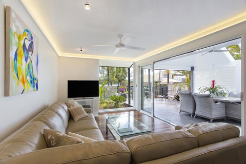 Villa Elkhorn Noosa - Australian Directory 2