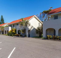 Villa Manyana 09 - Australian Directory
