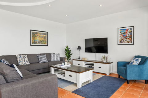 Villa Provence Coffs Harbour - Australian Directory 2