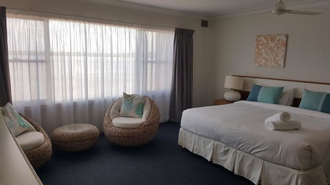 Villa Riviera On River Front - Australian Directory 2