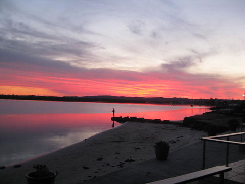 Villa Riviera On River Front - Australian Directory 1