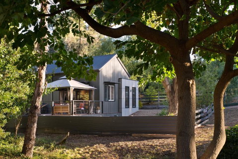 Villa Vanzetta - Australian Directory 1