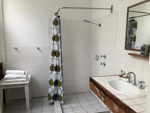 Vine Valley Inn - Australian Directory 1