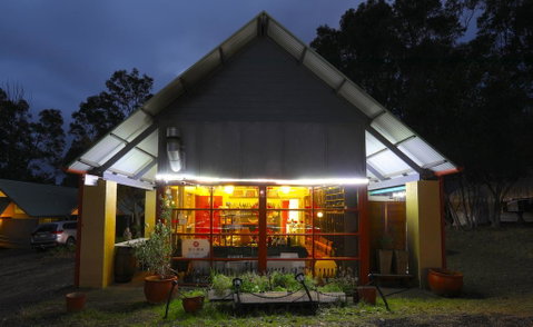 Vineyard Hill Resort - Australian Directory 2