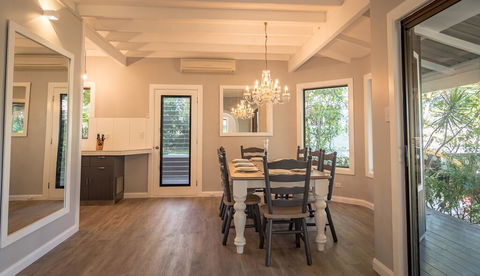 Vintage Inspired Three Bedroom Home- Heated Pool! - Australian Directory 2