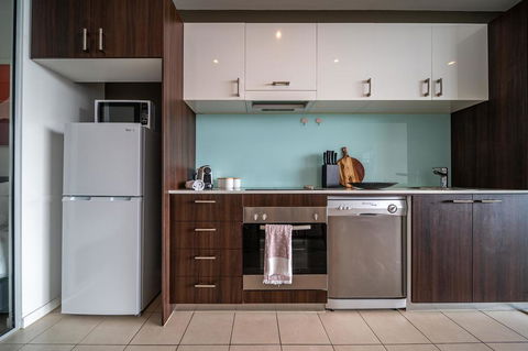 Vue Of The East End-Wifi - Netflix - Nespresso - Australian Directory 3