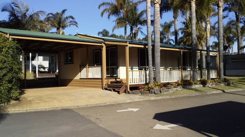 Wairo Beach - Australian Directory 1