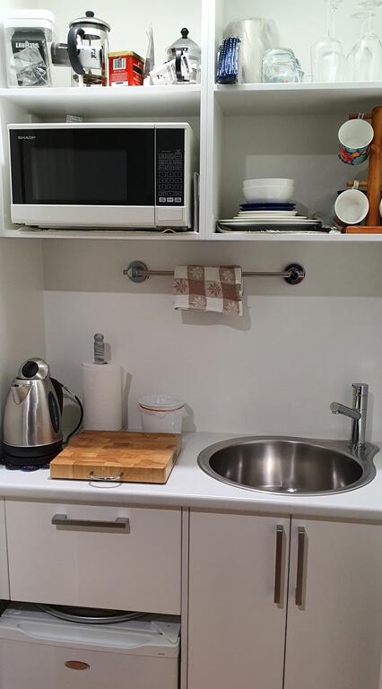 Wallabi Point Bed And Breakfast - Australian Directory 3