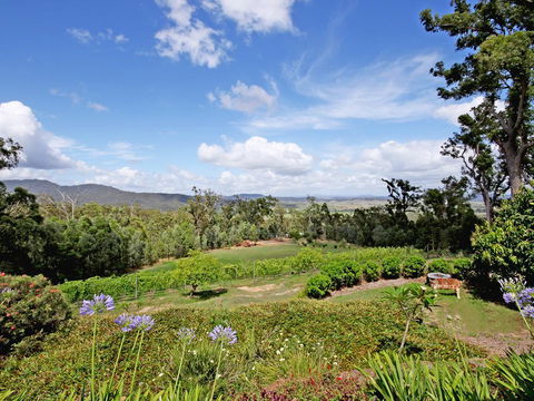 Wallaby Ridge Retreat - Australian Directory 3