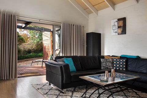 Walnut Chalet 4 - Australian Directory 0