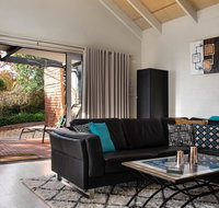 Walnut Chalet 4 - Australian Directory