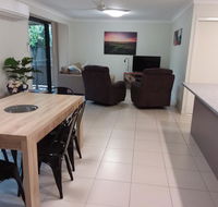 Waratah and Wattle Apartments - Australian Directory