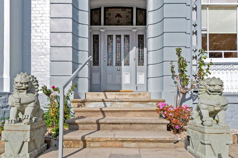 Waratah On York - Australian Directory 2