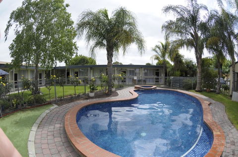 Warrina Motor Inn - Australian Directory 0