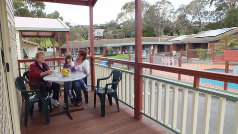 Warrnambool Motel And Holiday Park - Australian Directory 2