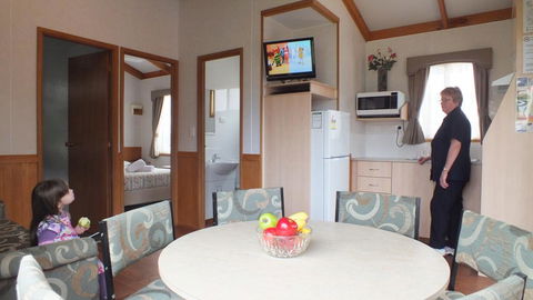 Warrnambool Motel And Holiday Park - Australian Directory 0