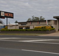 Warwick Motor Inn - Australian Directory