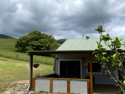 Waterfall Unit Farm Stay - Australian Directory 1