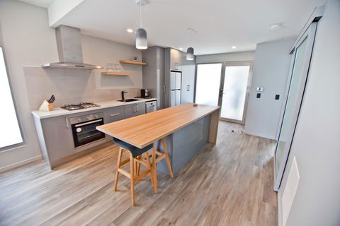 Waterfront Apartments - Australian Directory 1