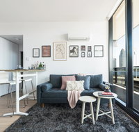 Waterfront apt on Mel Collins Street3 - Australian Directory