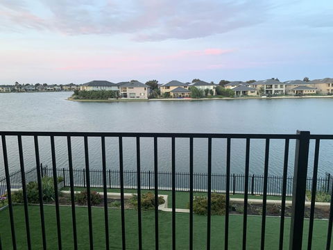 Waterfront Grand Villa For Big Group - Australian Directory 3