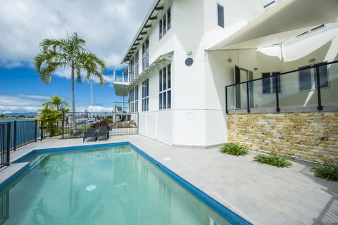 Waters Edge Townhouse 2 - Australian Directory 0