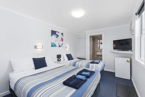 Wattle Grove Motel Maryborough - Australian Directory 1