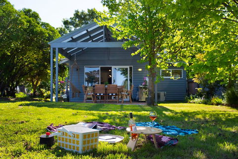 Wayward Cottage - Australian Directory 0