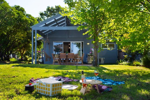 Wayward Cottage - Australian Directory 0