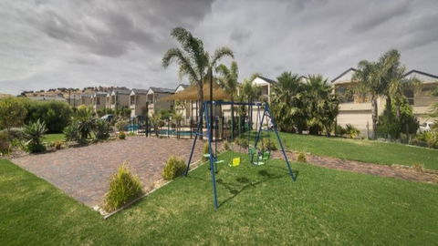 Wenneelys - 26/45 St Andrews Boulevard - Australian Directory 2