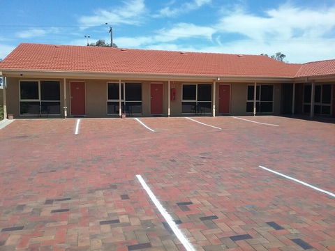 Werribee Park Motor Inn - Australian Directory 3