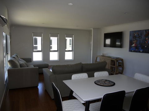 Westwood Villas - Bridport - Australian Directory 2