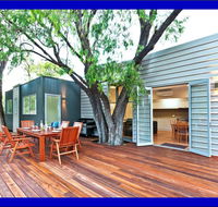 Whatmans Beach House - Australian Directory