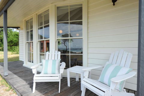 White Shell Cottage - Australian Directory 0