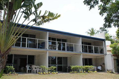 Whitehaven Beachfront Holiday Units - Australian Directory 0