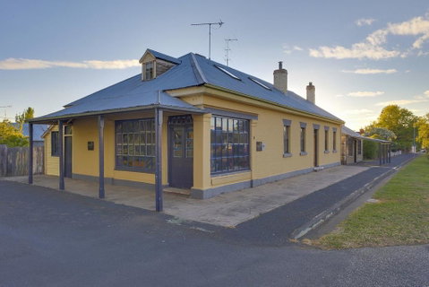 Whites Corner - Australian Directory 3