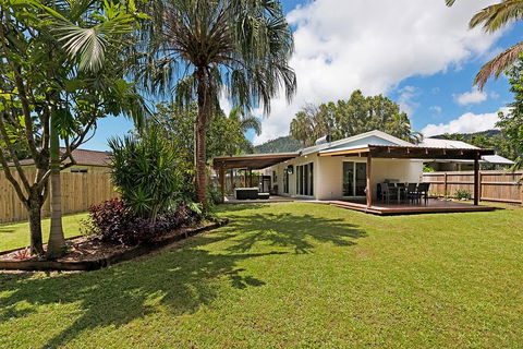 Whitsunday Palms - Australian Directory 1